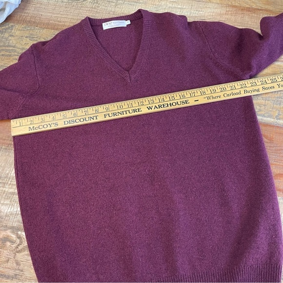 Vintage Edinburgh Woollen Mill Pure Lambs Wool washable burgundy SweaterMedium - Picture 6 of 8